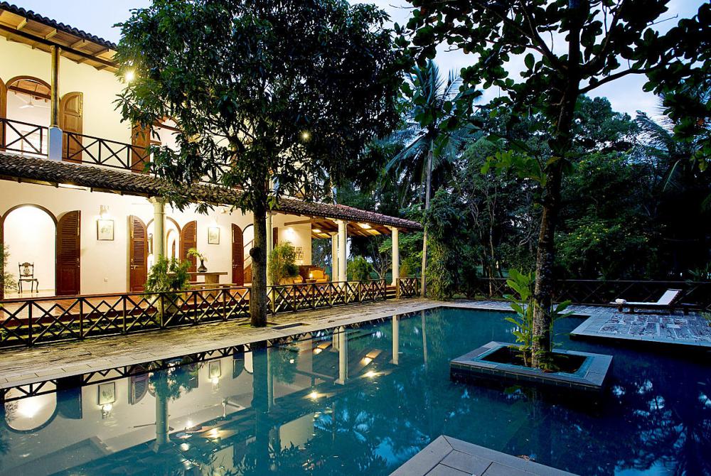 Ocean's Edge villa in Sri Lanka by Eats &amp; Retreats