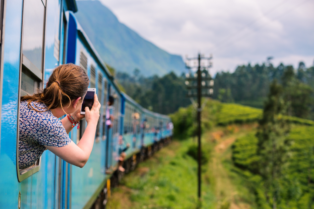 Taking a train in Sri Lanka is a lot of fun!