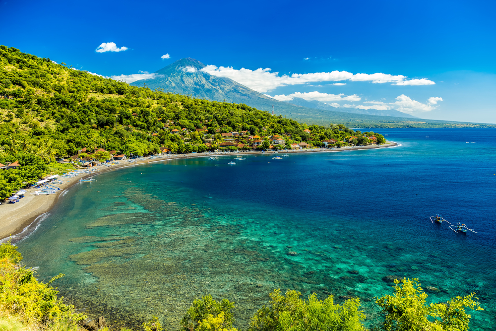 The beautiful coastline of Amed is a dream for divers, freedivers, and snorkelers.