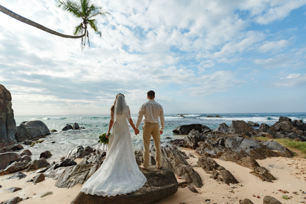You won't a more romantic wedding destination than Sri Lanka
